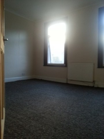  Image of 4 bedroom Terraced house to rent in Wall End Road London E6 at WALLEND ROAD  EAST HAM, E6 2NR
