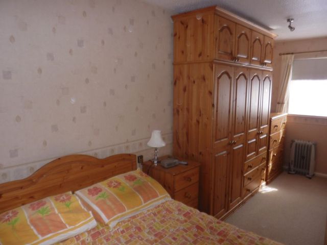  Image of 1 bedroom Terraced house to rent in Walsham Close London SE28 at Walsham Close Thamesmead London, SE28 8ND