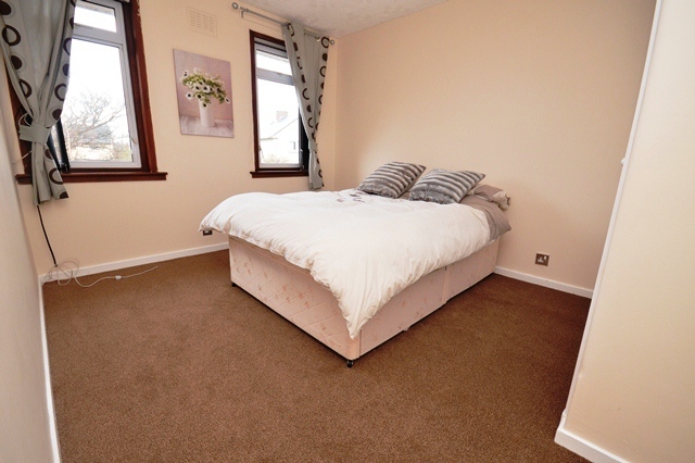  Image of 3 bedroom Terraced house to rent in Walter Scott Avenue Edinburgh EH16 at Liberton Edinburgh Edinburgh, EH16 5RJ
