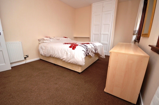  Image of 3 bedroom Terraced house to rent in Walter Scott Avenue Edinburgh EH16 at Liberton Edinburgh Edinburgh, EH16 5RJ
