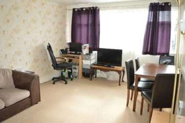  Image of 2 bedroom Flat for sale in Wandle Court Epsom KT19 at Wandle Court  Epsom, KT19 9PR