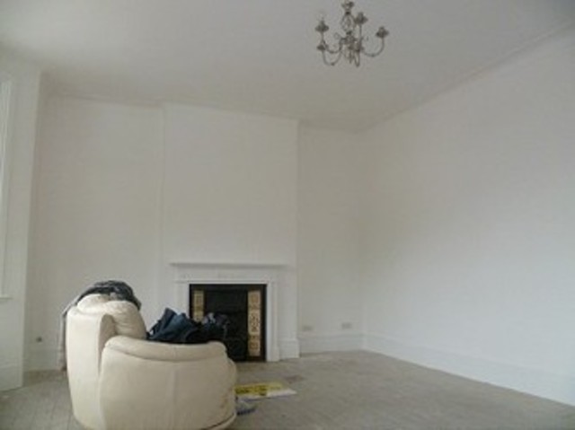  Image of 2 bedroom Flat to rent in Wanstead Park Avenue London E12 at Wanstead Park Avenue  Manor Park, E12 5EN