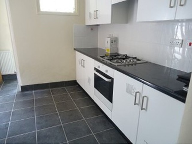  Image of 4 bedroom Terraced house to rent in Washington Avenue London E12 at Washington Avenue  Manor Park, E12 5JA