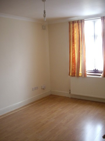  Image of 5 bedroom Detached house for sale in Water Lane Ilford IG3 at Water Lane  Ilford, IG3 9HN