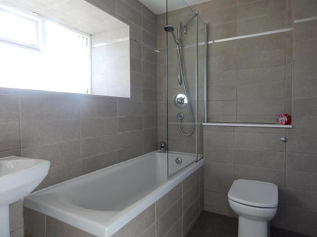  Image of 3 bedroom Detached house to rent in Waterside Hythe Southampton SO45 at Hythe  Southampton, SO45 6AD