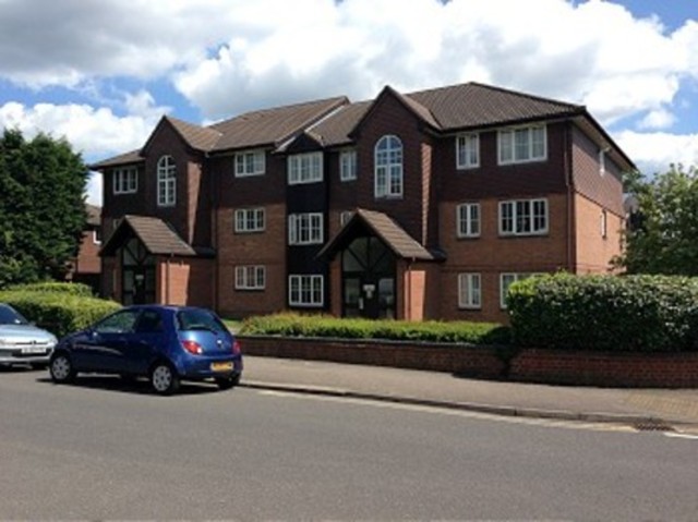  Image of 2 bedroom Flat to rent in Waverley Road Enfield EN2 at Waverley Road  Enfield, EN2 7AQ