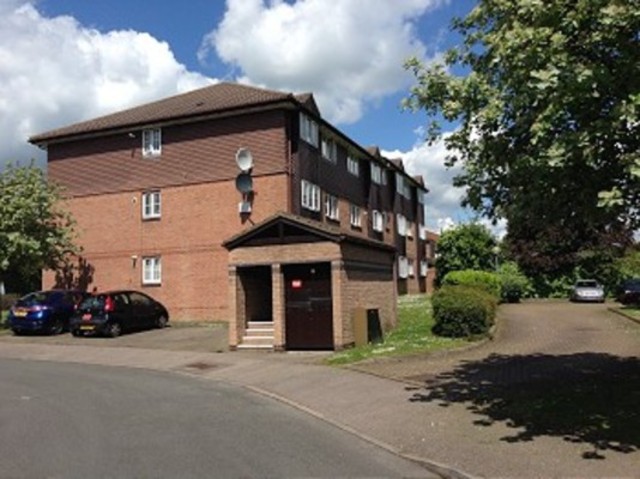  Image of 2 bedroom Flat to rent in Waverley Road Enfield EN2 at Waverley Road  Enfield, EN2 7AQ