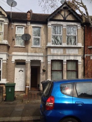  Image of 2 bedroom Ground Flat to rent in Waverley Road London E17 at WAVERLEY ROAD  WALTHAMSTOW, E17 3LG