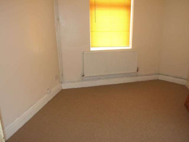  Image of 4 bedroom Detached house to rent in Wedmore Road Cardiff CF11 at Wedmore Road Grangetown Cardiff, CF11 6SG
