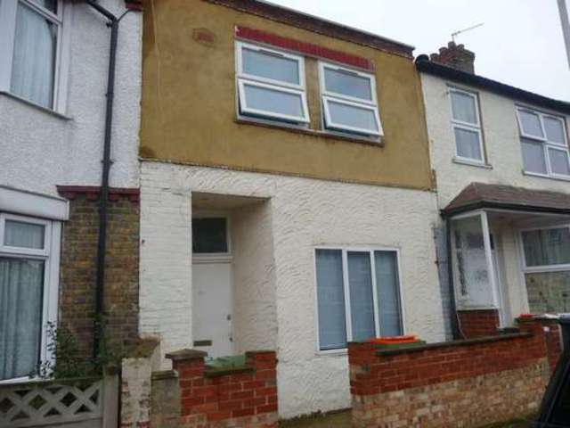 Image of Studio flat for sale in Wellstead Road London E6 at Wellstead Road East Ham London, E6 6DD