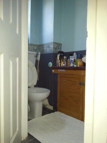  Image of 3 bedroom Terraced house to rent in Wessex Close Ilford IG3 at - WESSEX CLOSE  ILFORD, IG3 8JT