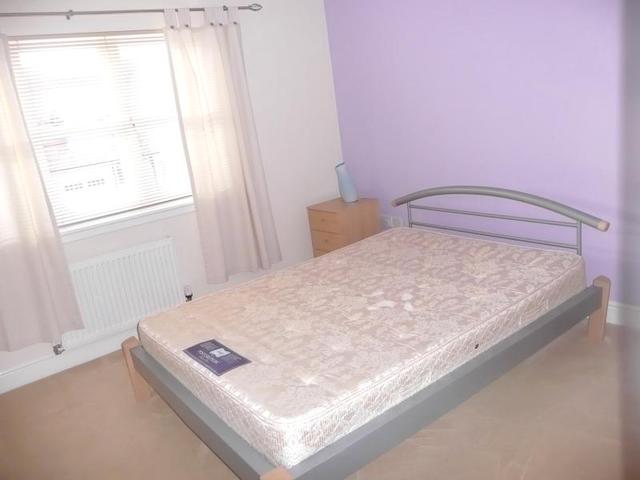  Image of 2 bedroom Semi-Detached house to rent in West Fairbrae Crescent Edinburgh EH11 at Sighthill Edinburgh Edinburgh, EH11 3SX