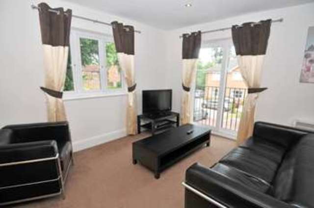  Image of 1 bedroom Apartment to rent in Town Mead Crawley RH11 at Highfield House, Town Mead West Green Crawley, RH11 7EH