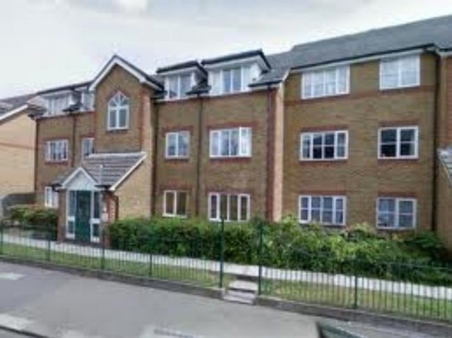  Image of 2 bedroom Maisonette to rent in Westbury Road London E17 at WESTBURY ROAD  LONDON, E17 6RQ