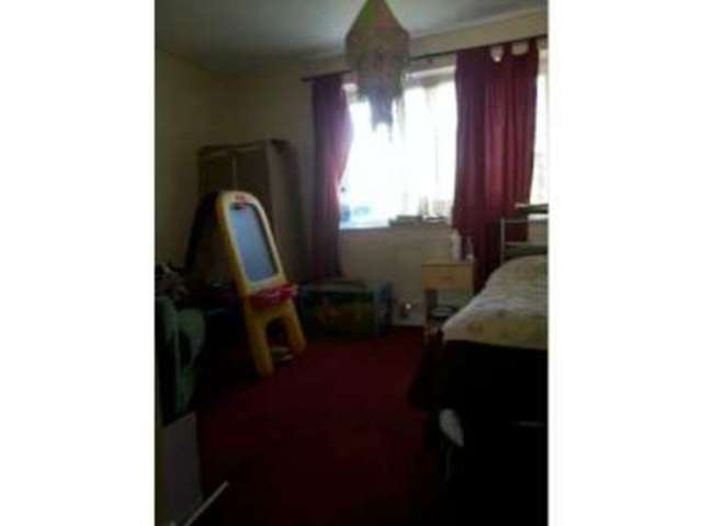  Image of 2 bedroom Detached house to rent in Wisteria Close Ilford IG1 at WESTERIA CLOSE  ILFORD, IG1 2BH