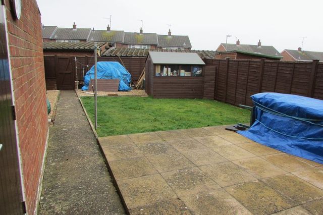 Image of 3 bedroom Semi-Detached house for sale in Western Way Basingstoke RG22 at Western Way  Basingstoke, RG22 6EX