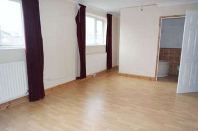  Image of 4 bedroom Detached house for sale in Wetherby Road Trentham Stoke-on-Trent ST4 at Wetherby Road Trentham Stoke-On-Trent, ST4 8AZ