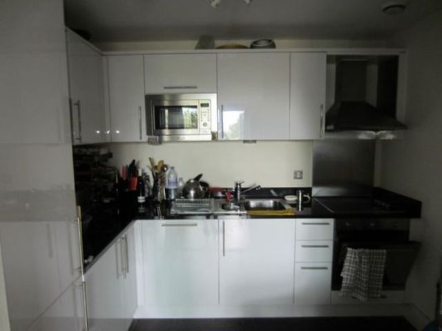  Image of 2 bedroom Apartment to rent in Prestons Road London E14 at WHARFSIDE POINT SOUTH PRESTONS ROAD ISLE OF DOGS, E14 9EL