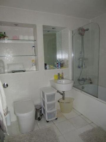  Image of 2 bedroom Apartment to rent in Prestons Road London E14 at WHARFSIDE POINT SOUTH PRESTONS ROAD ISLE OF DOGS, E14 9EL