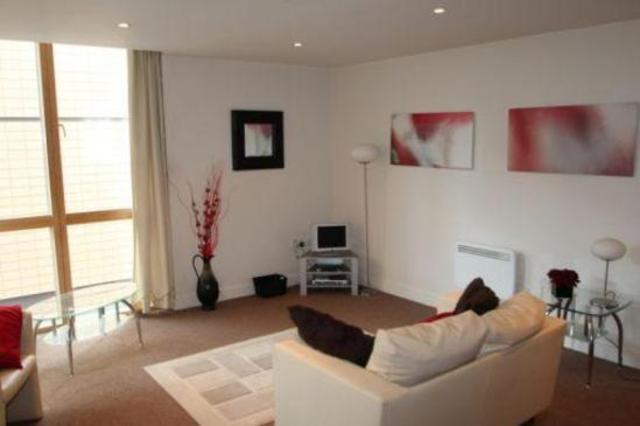  Image of 2 bedroom Property to rent in White Horse Lane London E1 at White Horse Lane  Bow, E1 3NE