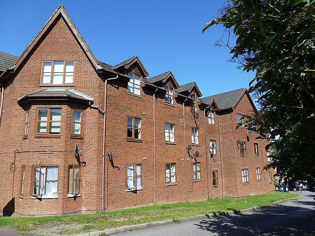  Image of 1 bedroom Flat to rent in Wilton Road Redhill RH1 at Wilton Hill Court 29 Wilton Road Redhill, RH1 6QR