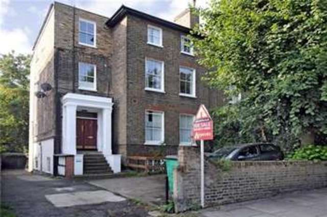  Image of 2 bedroom Apartment to rent in Wimbledon Park Road London SW18 at Wandsworth, SW18 1LS
