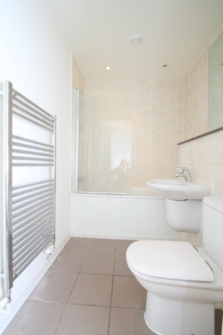  Image of 1 bedroom Apartment for sale in Mostyn Grove London E3 at Windsor Court  London, E3 2LL