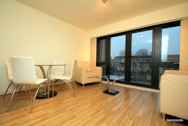  Image of 1 bedroom Flat to rent in Mostyn Grove London E3 at Windsor Court Ordell Road London, E3 2LL