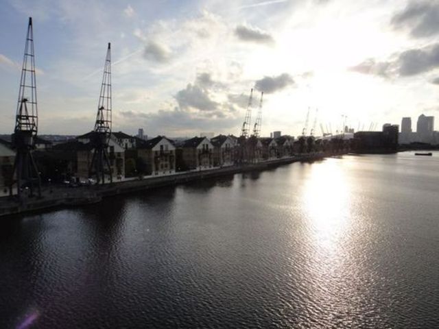  Image of 2 bedroom Apartment to rent in Goodmayes Road Goodmayes Ilford IG3 at Windsor Hall Evelyn Road E16 1TD, IG3 9UN