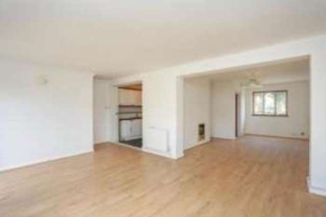  Image of 2 bedroom Terraced house for sale in Winn Road London SE12 at London  Lee, SE12 9ET