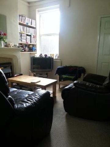  Image of 4 bedroom House Share to rent in Winnie Road Selly Oak Birmingham B29 at Selly Oak West Midlands Selly Oak, B29 6JU