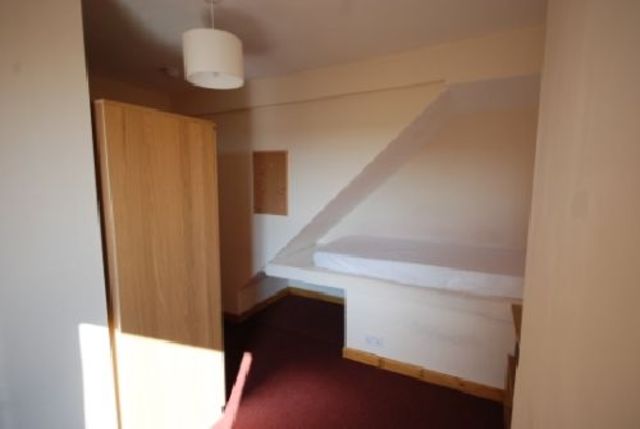 Image of 5 bedroom House Share to rent in Winnie Road Selly Oak Birmingham B29 at Selly Oak West Midlands Selly Oak, B29 6JU
