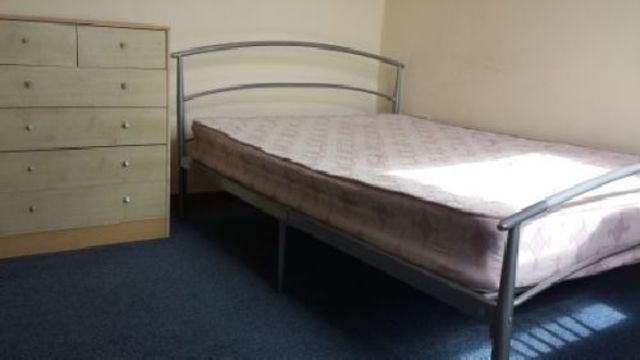  Image of 5 bedroom House Share to rent in Winnie Road Selly Oak Birmingham B29 at Selly Oak West Midlands Selly Oak, B29 6JX