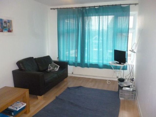  Image of 1 bedroom Flat to rent in Wood Street London E17 at Wood Street  Walthamstow, E17 3JX