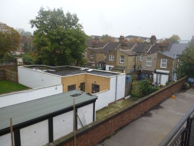  Image of 1 bedroom Flat to rent in Wood Street London E17 at Wood Street  Walthamstow, E17 3JX