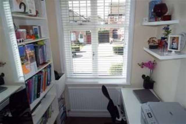  Image of 4 bedroom Detached house to rent in St. Ronans Crescent Woodford Green IG8 at Woodford Green, IG8 9DQ