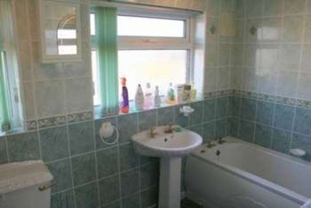  Image of 3 bedroom Terraced house for sale in Woodhall Drive Lincoln LN2 at Woodhall Drive  Lincoln, LN2 2DE