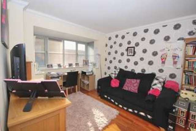  Image of 4 bedroom Detached house for sale in Woodland Walk Epsom KT19 at Woodland Walk Ewell Epsom, KT19 9FH