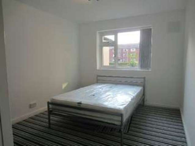  Image of 2 bedroom Flat to rent in Woodlawn Court Manchester M16 at Woodlawn Court  Manchester, M16 9RH