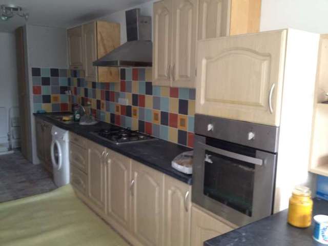  Image of 1 bedroom Flat to rent in Woolaston Avenue Cyncoed Cardiff CF23 at Woolaston Ave Lakeside Cardiff, CF23 6EY