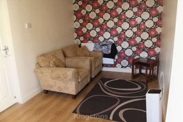  Image of 1 bedroom Flat to rent in Woolaston Avenue Cyncoed Cardiff CF23 at Woolaston Ave Lakeside Cardiff, CF23 6EY