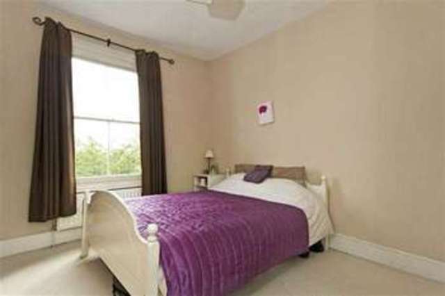  Image of 2 bedroom Apartment to rent in Worple Road London SW20 at Cottenham Park, SW20 8PR