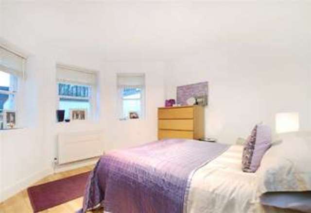  Image of 2 bedroom Apartment to rent in Worple Road London SW19 at Wimbledon, SW19 4JG