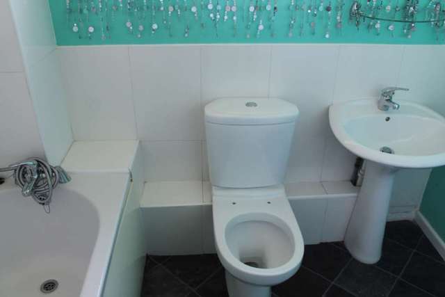  Image of 2 bedroom Flat for sale in Wren Place Johnstone PA5 at Wren Place Spateston Johnstone, PA5 0RS