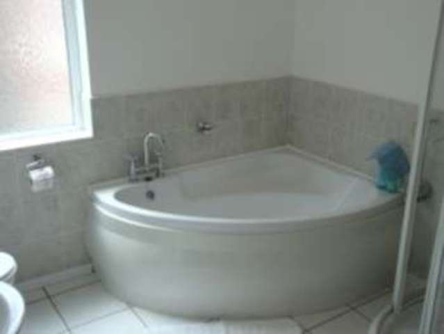  Image of 3 bedroom Terraced house to rent in Victoria Road Dartmouth TQ6 at 181 Victoria Road  Dartmouth, TQ6 9EG