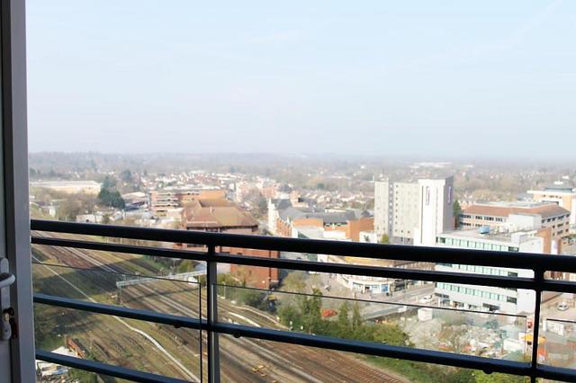  Image of 2 bedroom Flat to rent in Station Approach Woking GU22 at Station Approach Woking, GU22 7PE