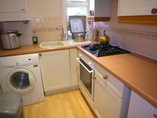  Image of 2 bedroom Flat to rent in Portchester Road Bournemouth BH8 at Bournemouth, BH8 8JZ