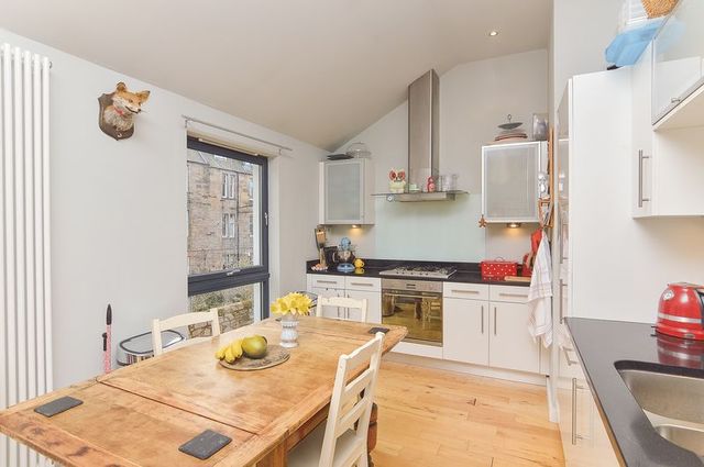  Image of 3 bedroom Terraced house for sale in Millar Place Edinburgh EH10 at Millar Place Lane Morningside Edinburgh, EH10 5HL