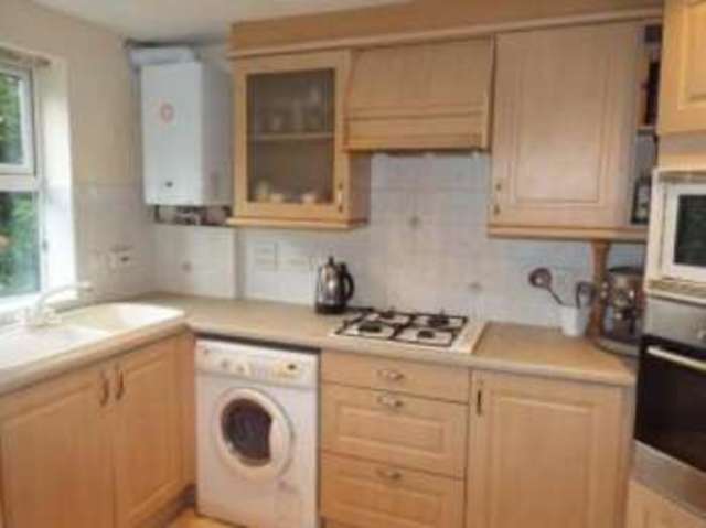  Image of 2 bedroom Flat for sale in Northlands Road Southampton SO15 at 4 Northlands Road Southampton Shirley, SO15 2NW