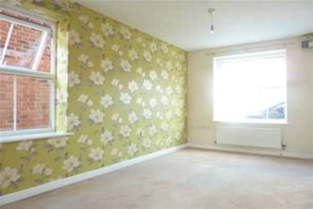  Image of 2 bedroom Detached house to rent in Drovers Close Uttoxeter ST14 at Uttoxeter, ST14 7FH